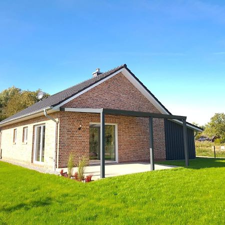 Haus Kuestenbrise - Urlaub Mit Hund An Der Kueste Mit Eigenen Garten, Sauna Und Gemuetlichen Kaminfeuer Schweiburg Екстериор снимка